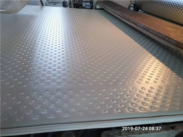 PE板材質優勢用于各個行業